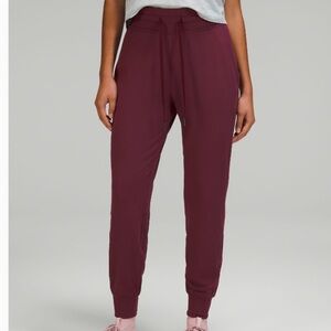 Lululemon - Maroon Ready to Rulu High-Rise Full Length Jogger